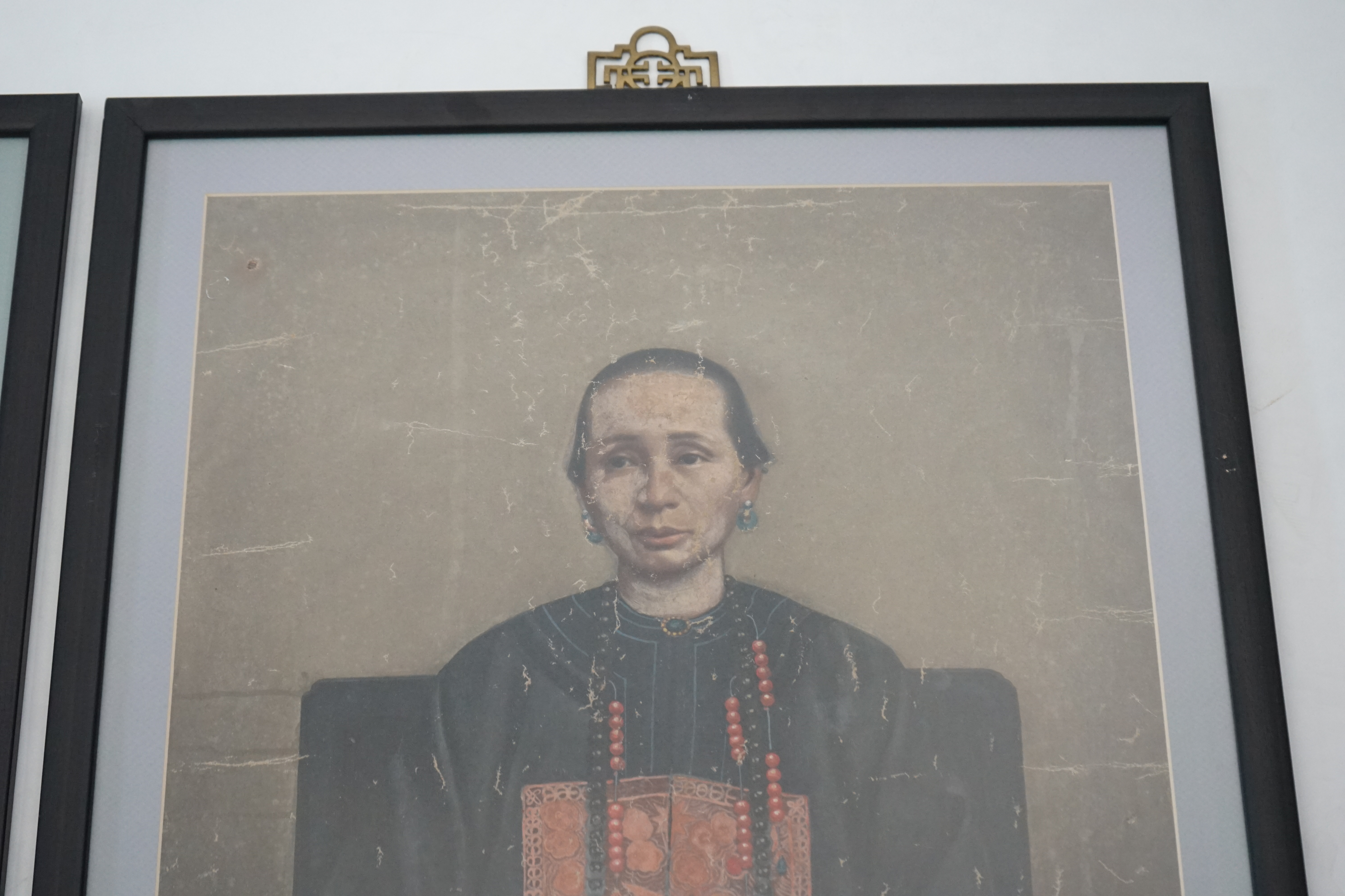 China Trade, late Qing dynasty, two portraits of Qing ladies, oil on canvas